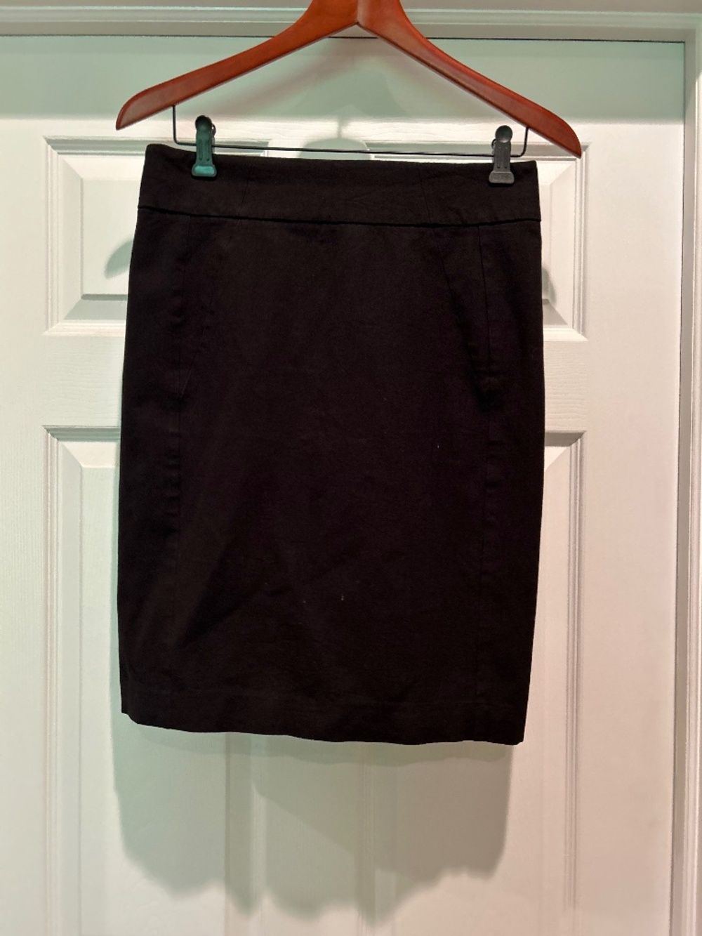 Ann Taylor Black Pencil Skirt with small slit